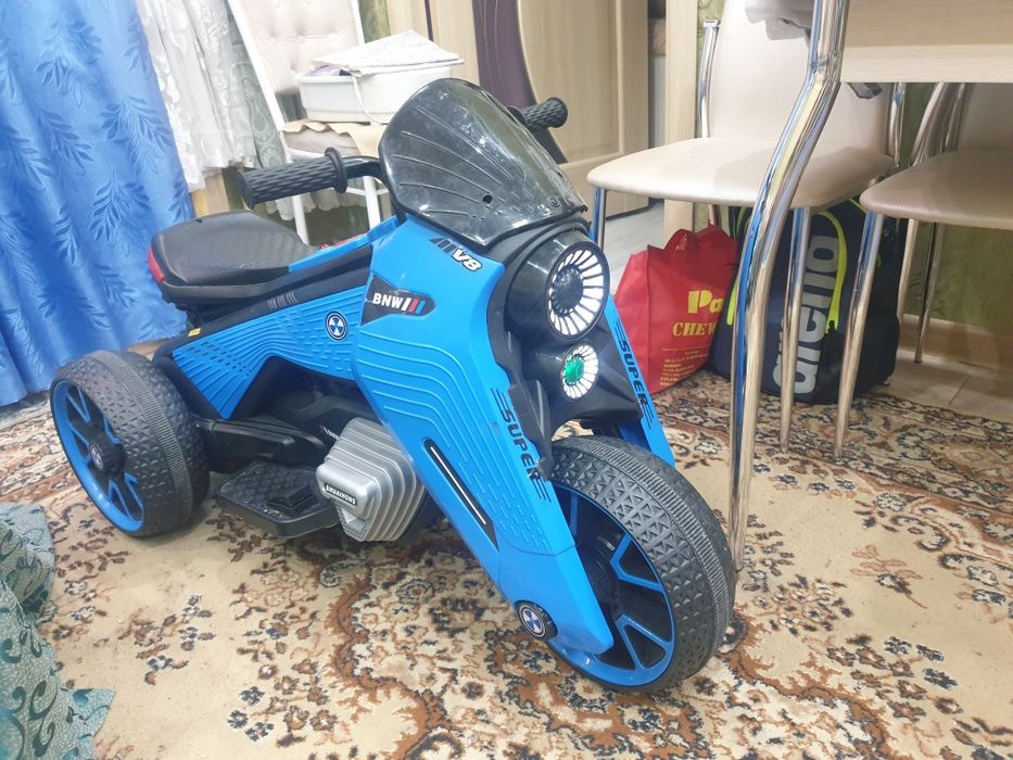 Продам электромобиль