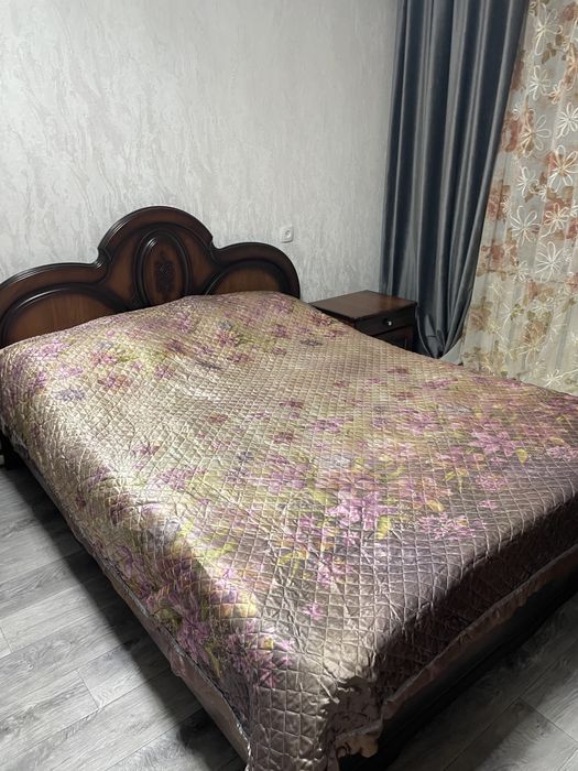 Продам спальний гарнитур