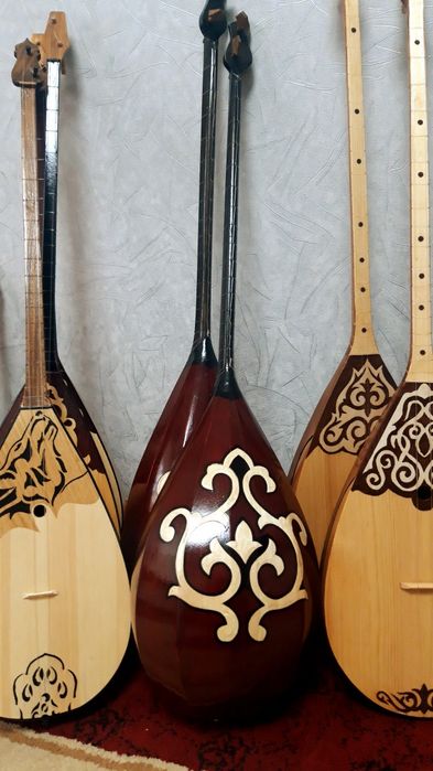 Домбыра ручная работа