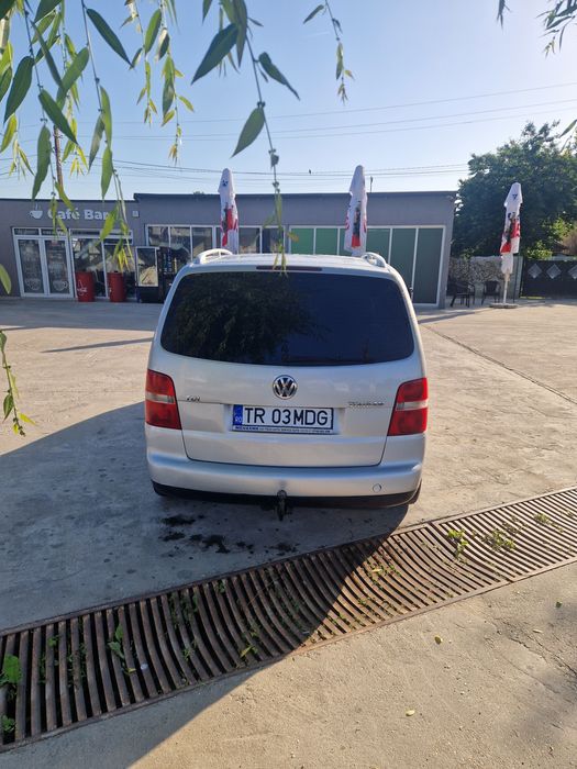 Vw touran 2.0 tdi 136 cp