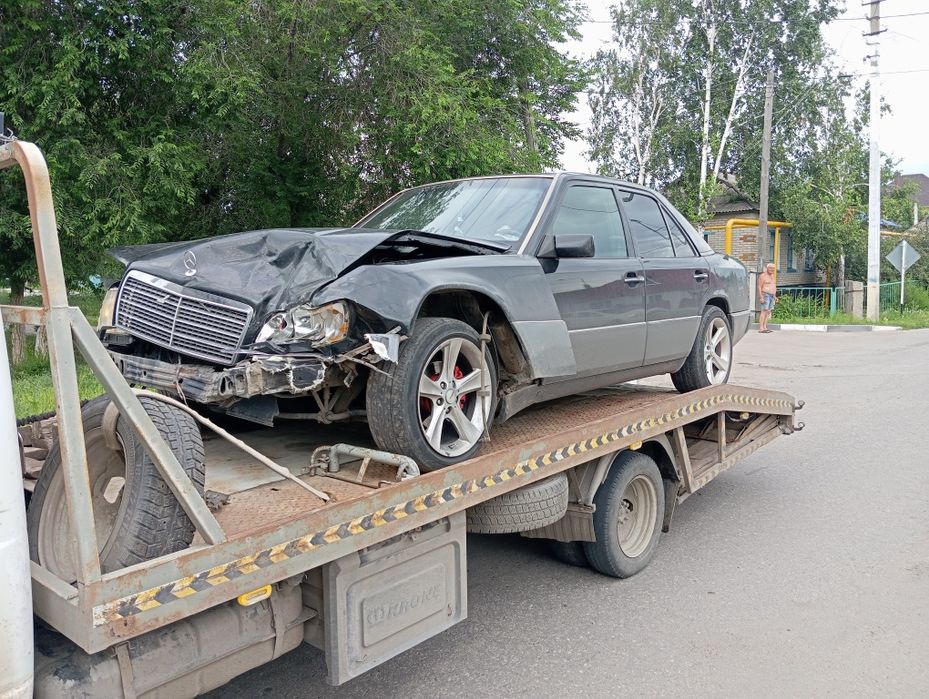 Продам Мерседес 124