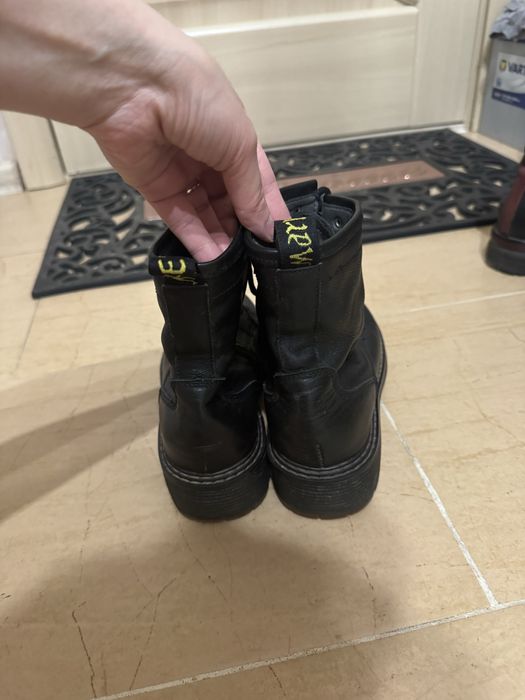 Продам ботинки осенне весенние