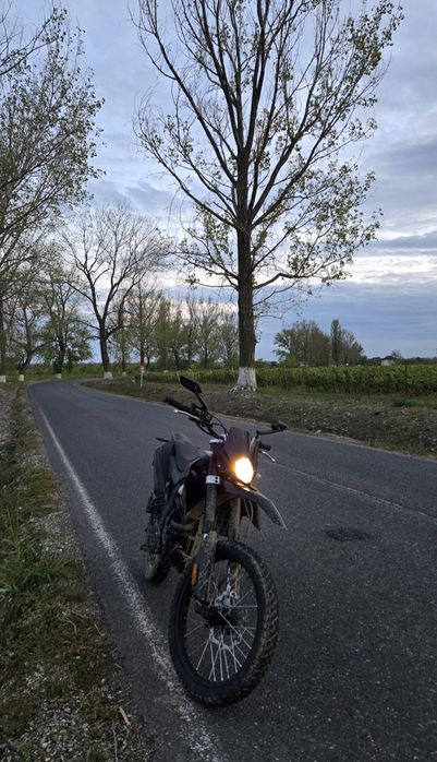 Super moto Aprilia Rx 125 2021 / malaguti xtm 125 (aceeasi motocicleta