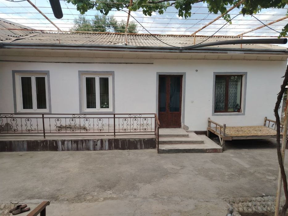 Срочно паст киргилида ховли уй сотилади