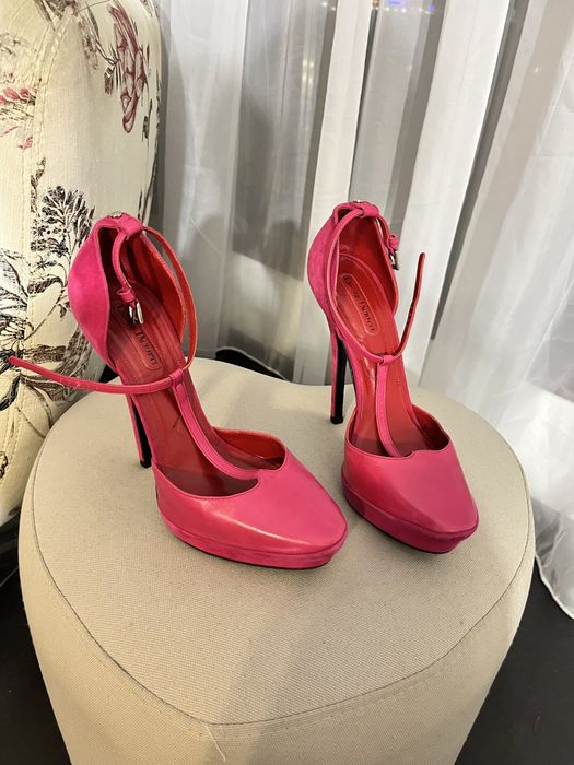 Pantofi Cesare Paciotti din piele ai piele intoarsa marimea 37,5