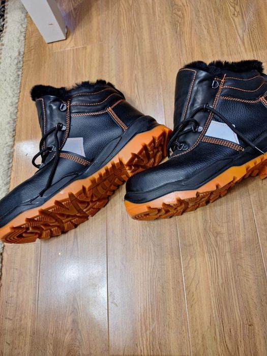 Спецобувь Ботинки 45рр(маломерят)