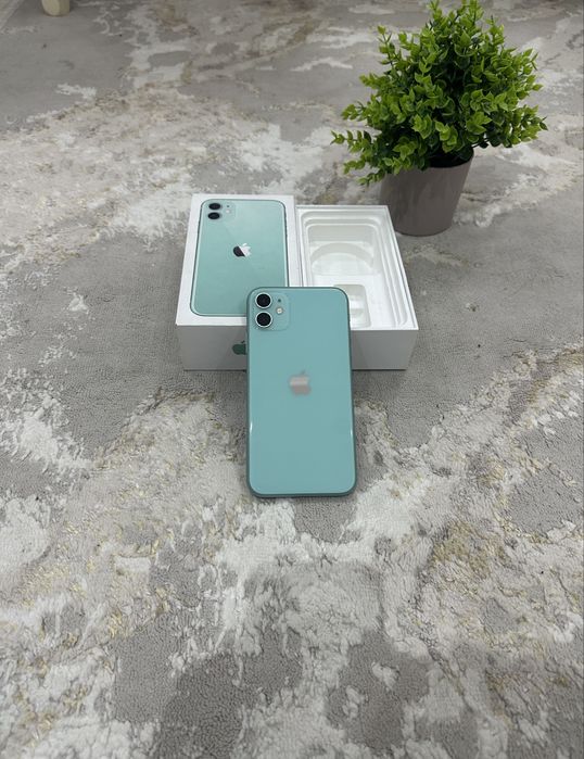 Продам iPhone 11 идеал