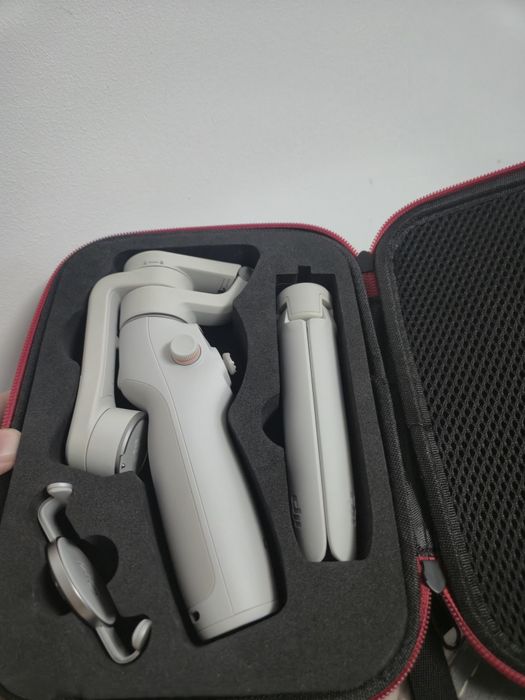 Stabilizator DJI OM 4 SE – Impecabil / Pachet Complet