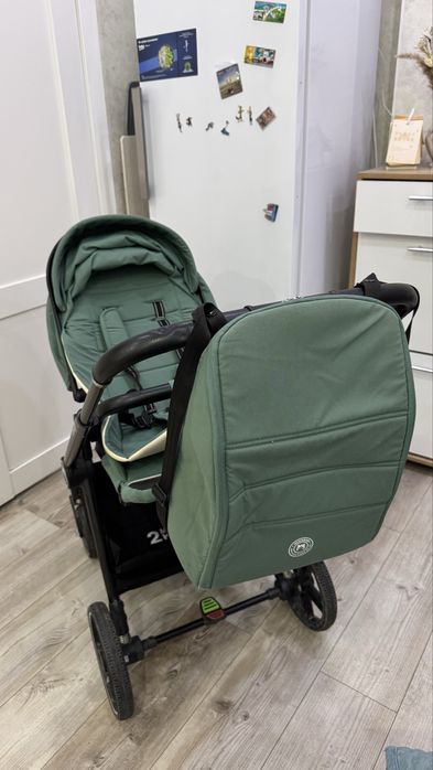 Продаю коляску 2в1 ining baby
