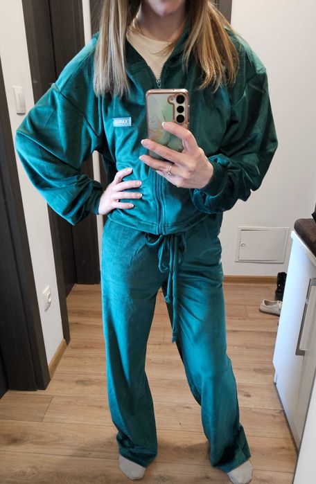 KARMA ориигинален сет в изумрудено зелено