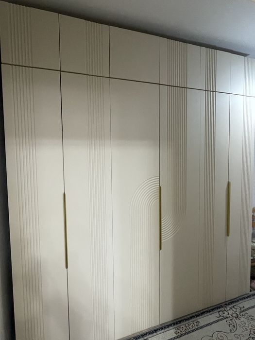 Продам шкаф новый