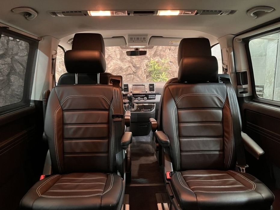 Услуги минивена. Почасовая аренда автомобиля. Подача по городу 15 мин.