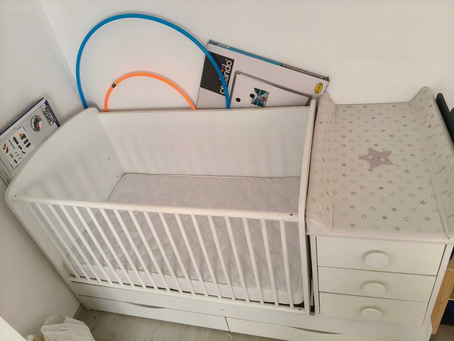 Vând mobilier complet pentru cameră copii și bebe