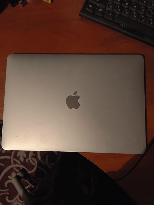 MacBook air 13 inch retina