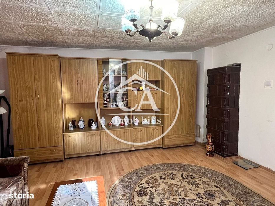 Casă de vânzare cu 5 camere în Cihei, Bihor