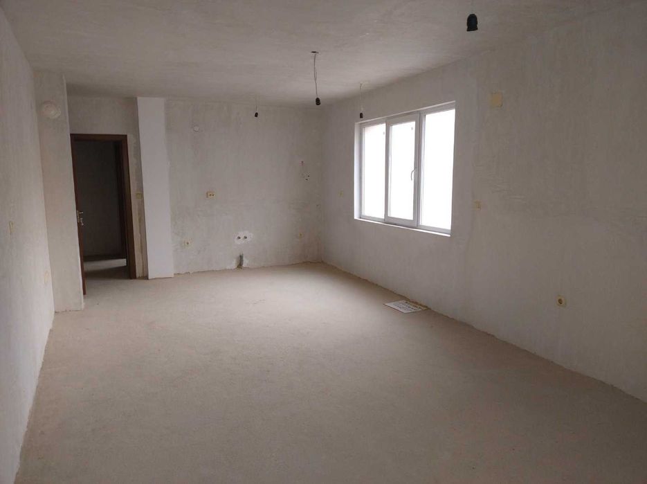 Продава се Двустаен апартамент в Варна, Колхозен пазар - 80 кв.м за 1874 €/кв.м - Снимка #8