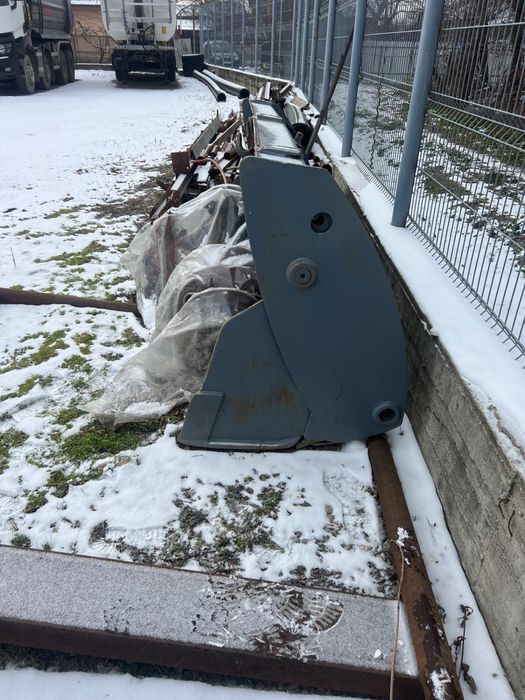 Cupa multifunctionala Komatsu