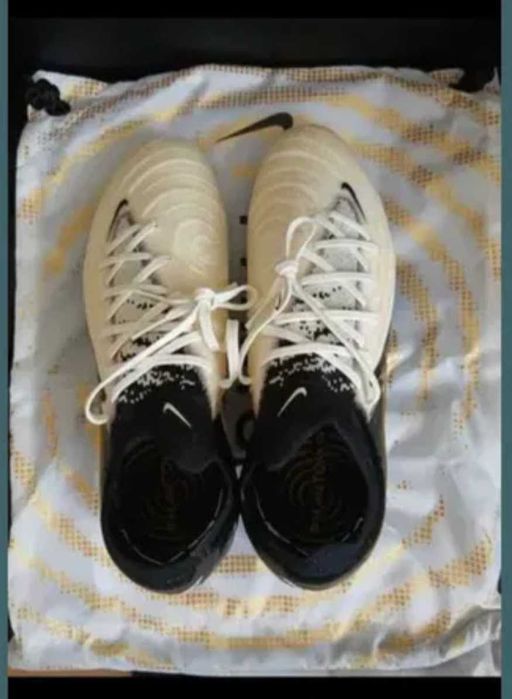 Nike Phantom Luna