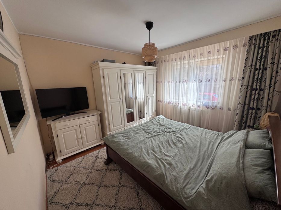 Aparatament 3 camere decomandat