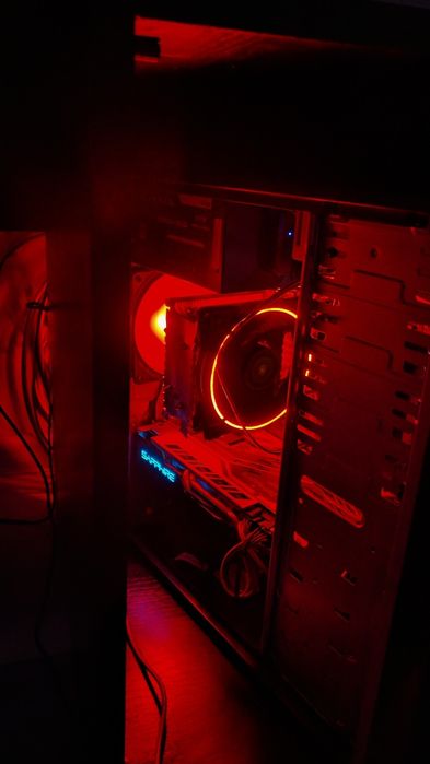 Vând Pc pentru Gaming
