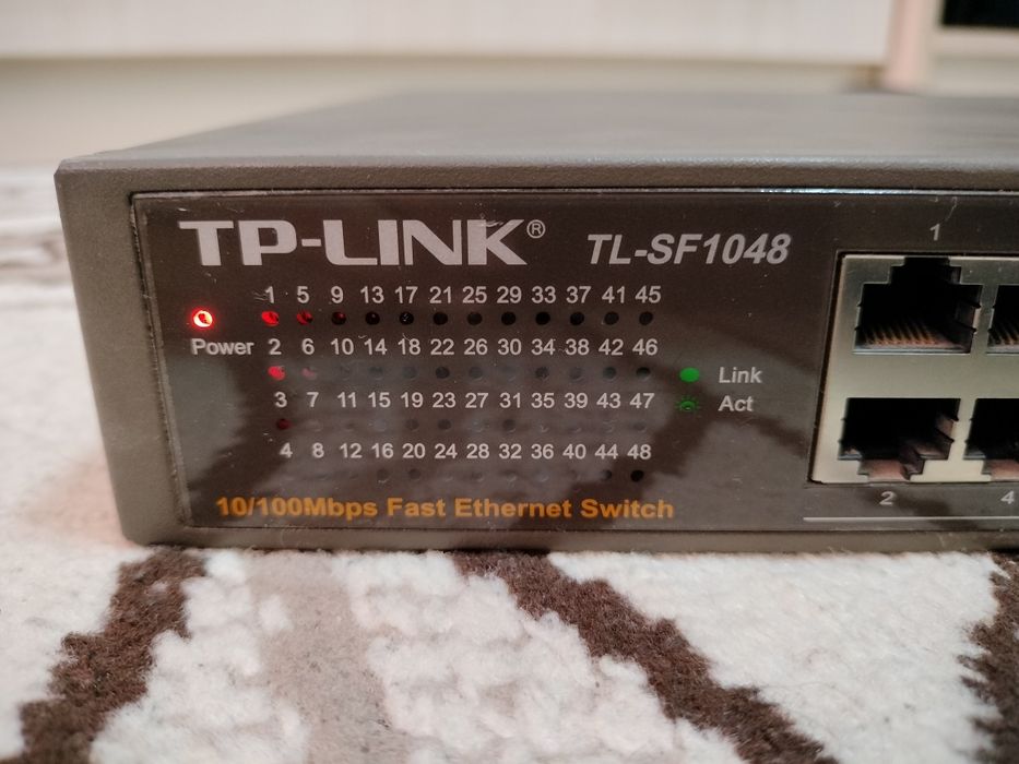 TP-Link 48-Port 10/100mbs Fast Ethernet Switch