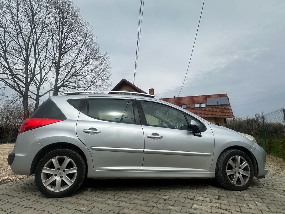 Peugeot 207, automatic, benzină