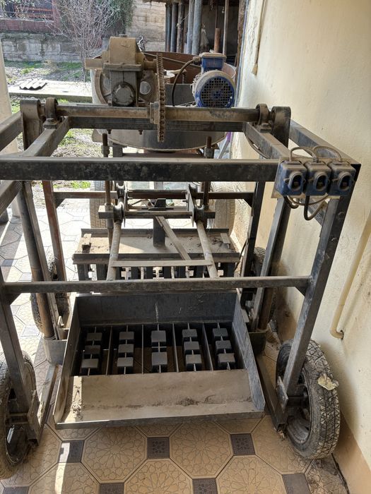 Апарат для шлакоблок