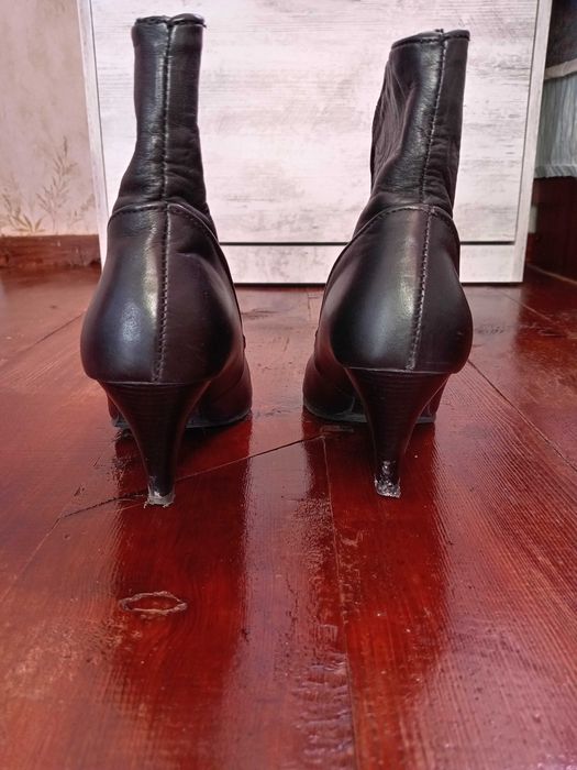 Дамски ботички от естествена кожа