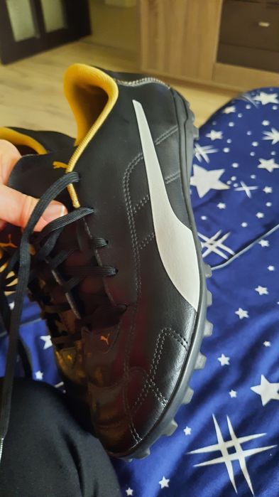 Футболни бутонки Пума