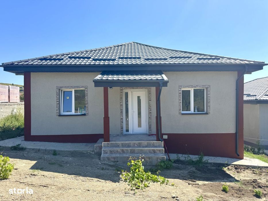 475 mp teren! 2 BAI! CANALIZARE!Incalz in pard! Casa 4 camere, Tomesti