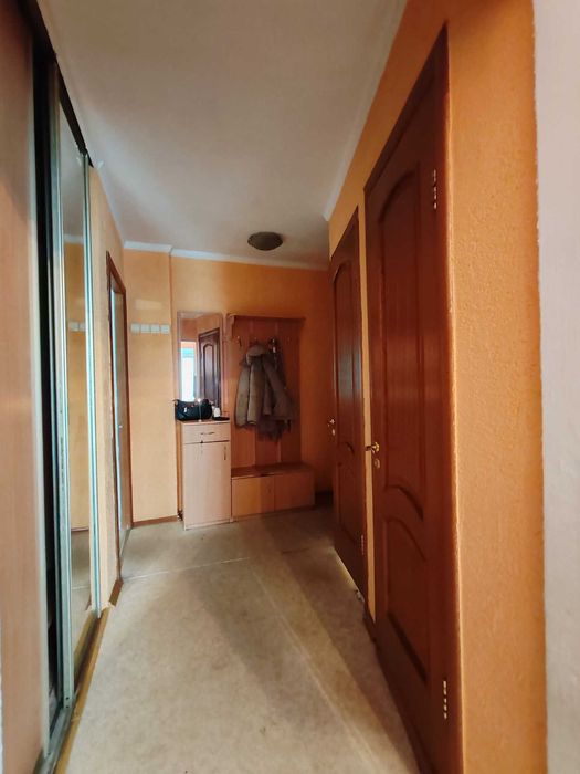 Продажа 3-комнатной квартиры