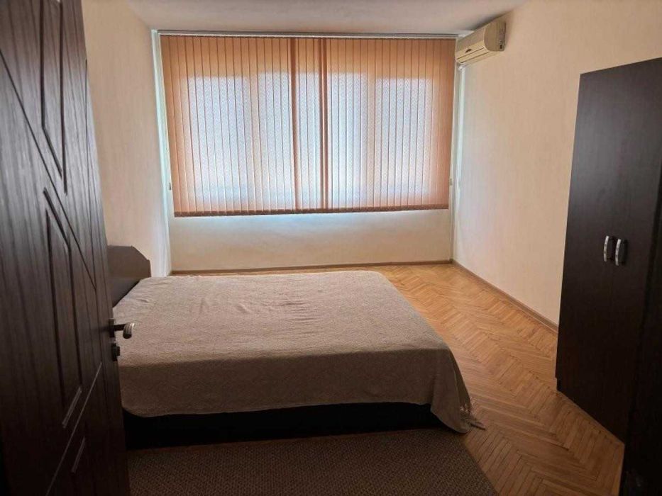 Двустаен апартамент