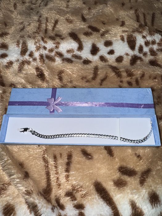 Браслет в подарочной коробке