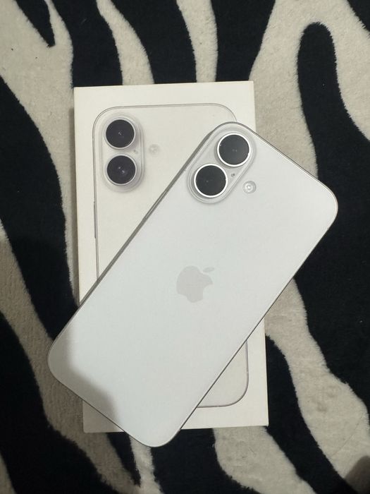 Iphone 16 White 128 gb