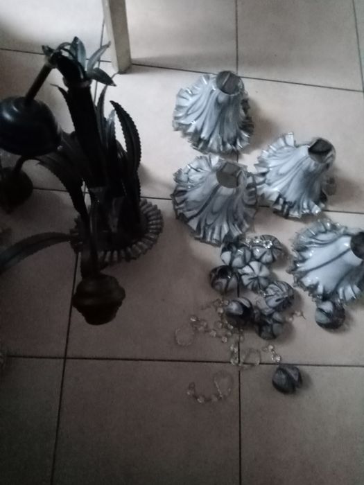 Продам люстру или плафоны