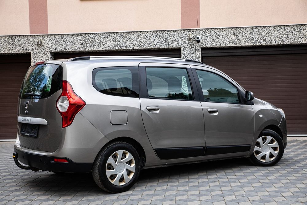 ~Dacia Lodgy~1.5 Dci~An 2014~Euro 5
Motorizare: 1.5 dci, 110 cai putere
An Fabricatie: 
Norma poluare: Euro 5
-Aer conditionat perfect functional
-Int