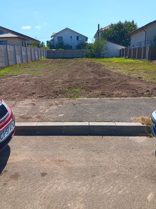 Teren de vânzare în Cumpana 500 mp
Strada egretei nr 18
Toate utilitățile la poartă 
Preț 55000 euro 
0757624849 nr proprietar
