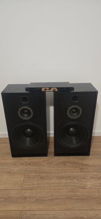 Vând boxe 350w buc