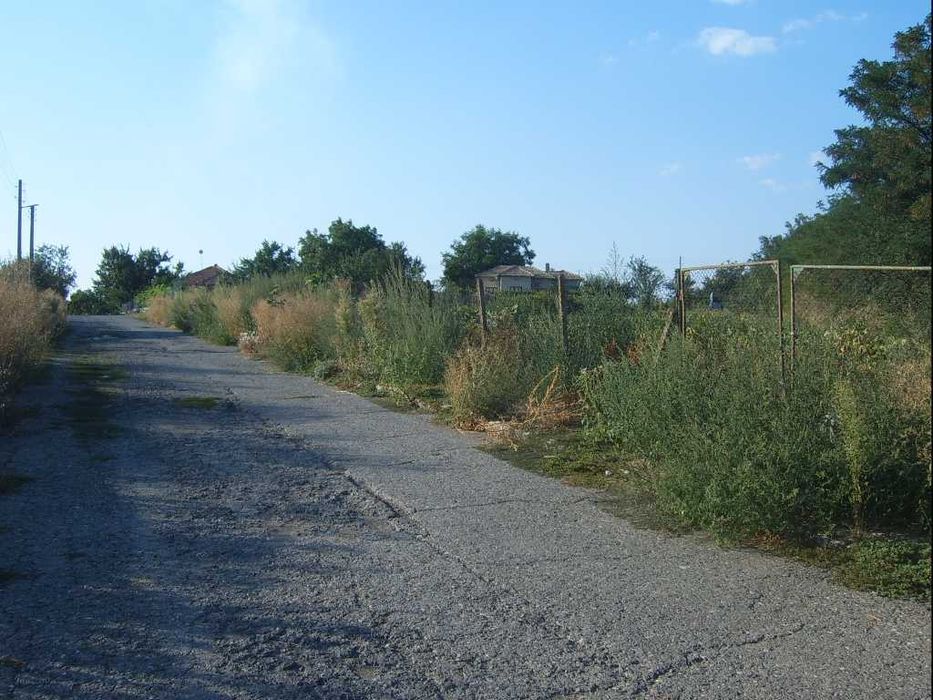 Къща с голям двор в Свобода