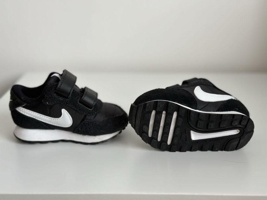 Маратонки Nike MD Valiant