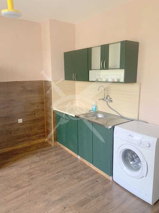 Продава се Двустаен апартамент в Средец - 67 кв.м за 657 €/кв.м - Снимка #2