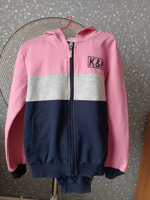 Спортивный костюм для девочки