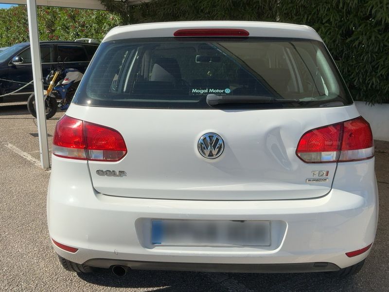 Volkswagen Golf VI 1.6 TDI Advance BlueMotion Tech 2011