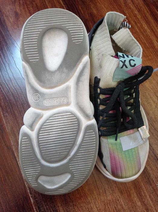 Кроссовки из Китая