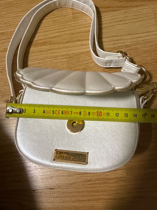 Елегантна чантичка