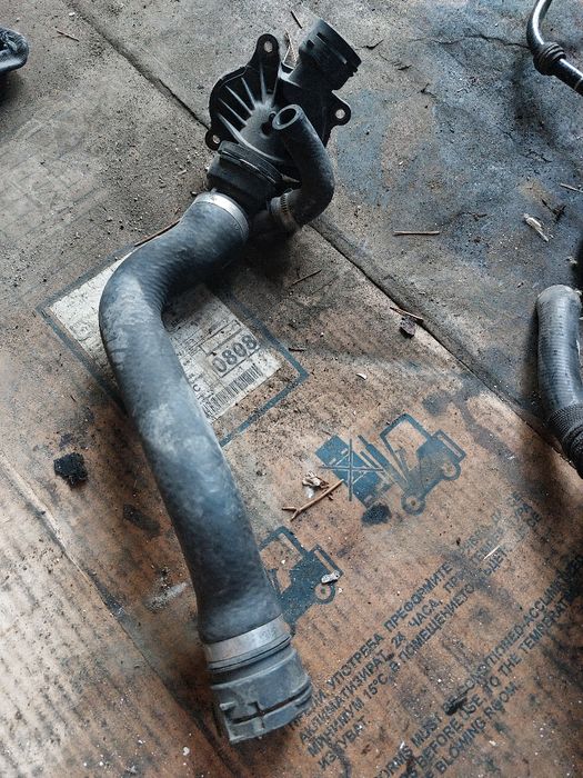 Тръби антифриз е90 е91 бмв  2.0д 184кс bmw e90 e91 2.0d