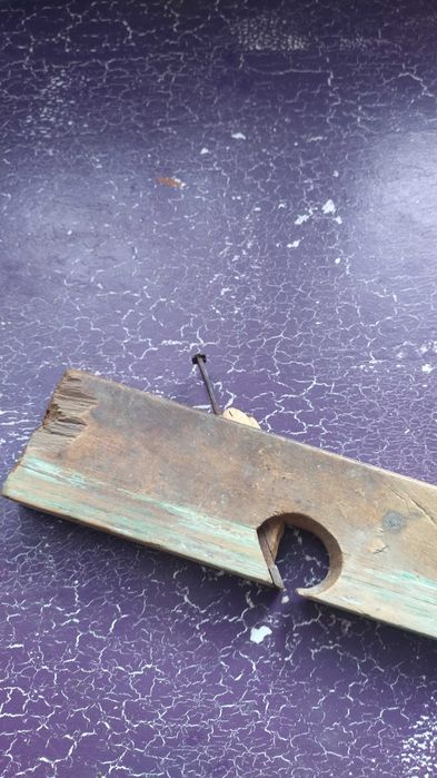 Дърводелски рендета стари и метални шишове и куки