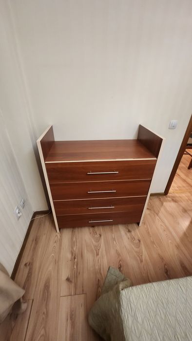 Продам спальный гарнитур