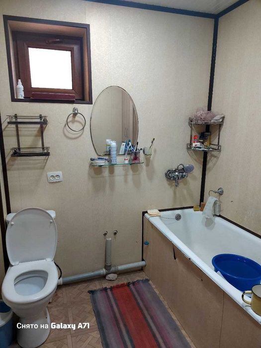 Продаётся 2-х ком. квартира , 2 этаж , без посредников Цена договорная