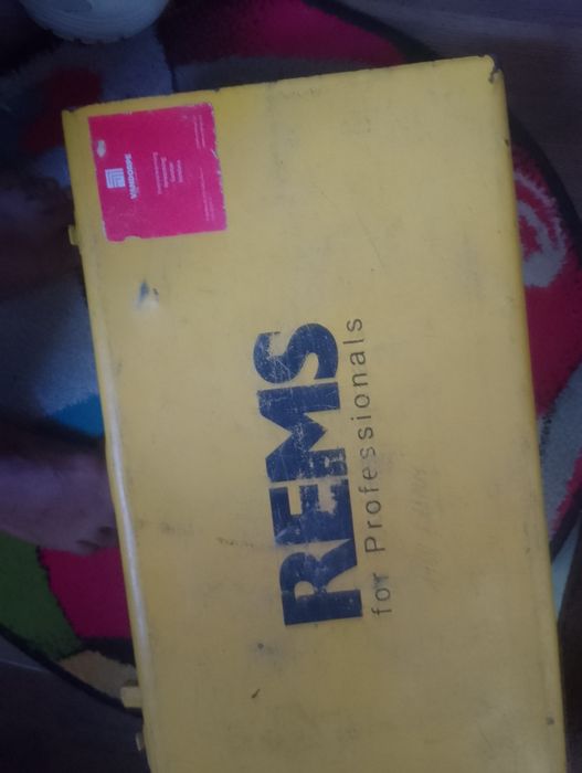 Presa rems  cu bacuri